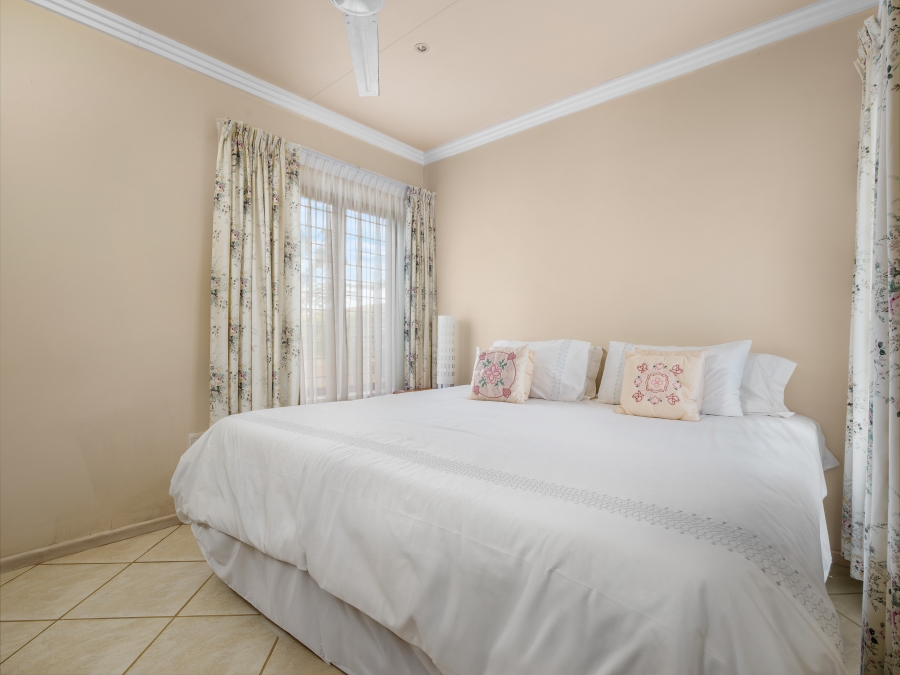 3 Bedroom Property for Sale in The Island Western Cape